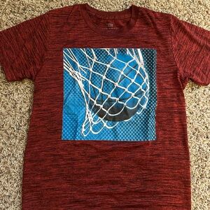 Tekgear Boys short sleeved tshirt in Size Medium.